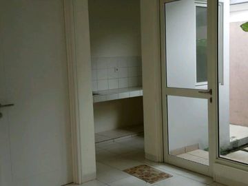 DIJUAL ATAU DISEWA Suvarna Sutera  Cikupa Tangerang  Cluster Fedora  Luas tanah 136m