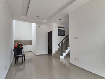 Jual Rumah 2 Lantai Siap Huni Di Golden Park 2 Dekat Akses Stasiun KRL Cisauk, Tol Serpong-Balaraja, AEON Mall BSD Dan Kawasan Strategis BSD Lainnya