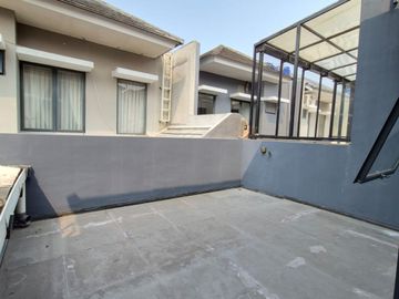 Jual Rumah 2 Lantai Siap Huni Di Golden Park 2 Dekat Akses Stasiun KRL Cisauk, Tol Serpong-Balaraja, AEON Mall BSD Dan Kawasan Strategis BSD Lainnya
