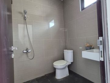 Jual Rumah 2 Lantai Siap Huni Di Golden Park 2 Dekat Akses Stasiun KRL Cisauk, Tol Serpong-Balaraja, AEON Mall BSD Dan Kawasan Strategis BSD Lainnya