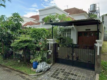 Rumah mewah di Perum Graha Padma Semarang Barat