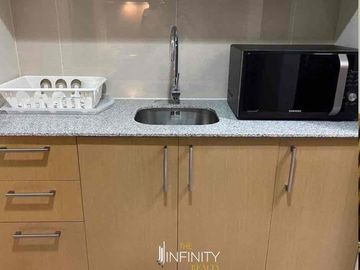 For Sale 2 Bedroom in Uptown Parksuites, Taguig City