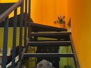 Jual Cepat, Rumah di Pusat Gading Serpong 2,5 Lantai Harga 1,6M