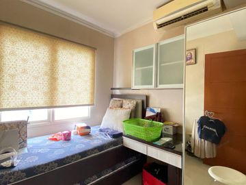 Dijual unit apartemen Royal Mediterania Garden 2BR+, Best View