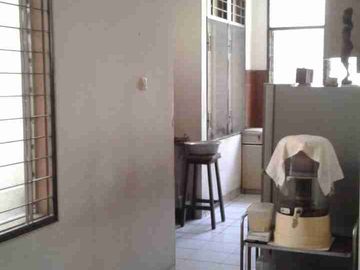 Rumah di Jakarta Tomang jalan Rawa Kepa