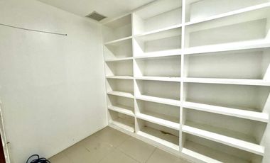ONE GLOBAL PLACE: BGC: Office space for Lease, 208.7 sqm, fitted, 3 parking, P1,350 per sqm