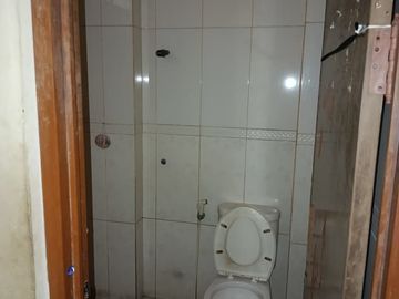 Jual Rumah Ex Mess Karyawan di Cengkareng