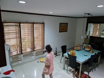 Dijual Rumah 3 Lantai di Komplek Perumahan Sunter, Jakarta Utara