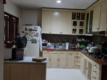 Dijual Rumah 3 Lantai di Komplek Perumahan Sunter, Jakarta Utara