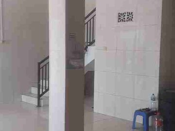 Dijual cepat ruko 2 lantai ,2 unit jadi 1 ,siap huni di jl Ir H Juanda Pasuruan