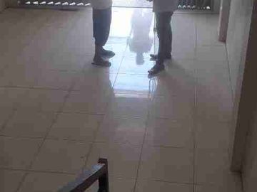 Dijual cepat ruko 2 lantai ,2 unit jadi 1 ,siap huni di jl Ir H Juanda Pasuruan