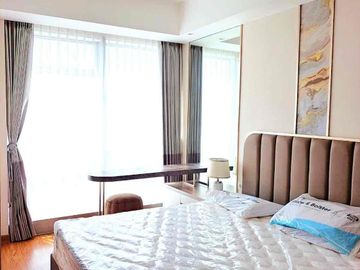 Apartment grand Sungkono lagoon jual 2BR full furnished mewah siap huni surabaya barat