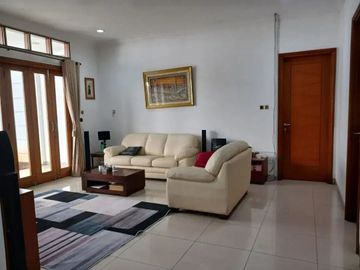 LIMITED EDITION! Rumah Cantik Luas di Jakasetia Villa, Bekasi Selatan