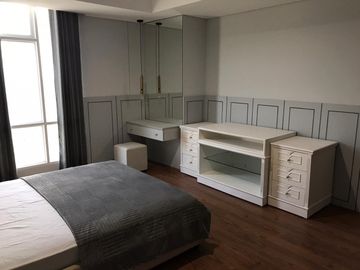 For Rent Apartemen Grand Sungkono Lagoon Tower Venetian 3BR Murah