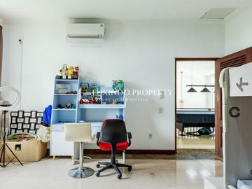 DISEWAKAN VILLA DENGAN 4 KAMAR TIDUR DI KEROBOKAN