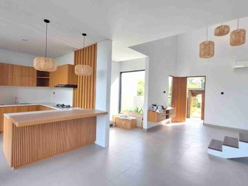 BRAND NEW 2 BEDRIOMS VILLA JUST 2,5 KM TO KEDUNGU BEACH