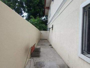FOR LEASE | TAHANAN VILLAGE, PARAÑAQUE