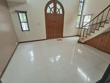 FOR LEASE | TAHANAN VILLAGE, PARAÑAQUE