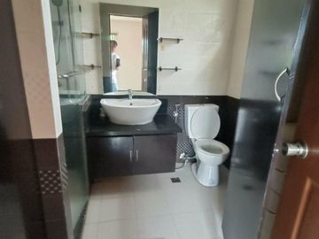 FOR LEASE | TAHANAN VILLAGE, PARAÑAQUE