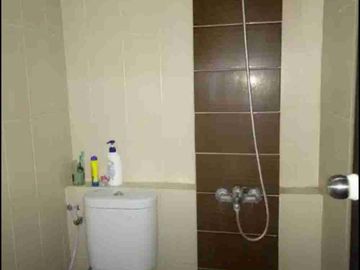 Kom. Grand Sharon, Soekarno Hatta, Dibawah Pasar, Lingkungan Mewah