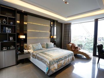 Ss.3872 - Murah !! Dijual Rumah Hook Luas 540 mtr Mewah LUX Ada Pool dan Gym Hadap Timur Selatan di Villa Permata Gading