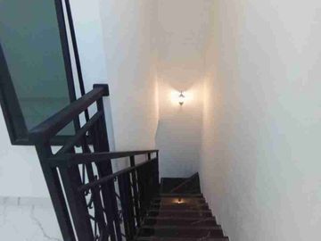 DIJUAL RUMAH BARU MEGAH MEWAH CIRACAS JAKARTA TIMUR