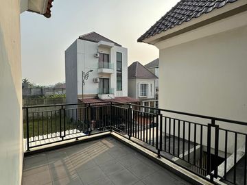 Dijual Cepat Rumah Bagus Fully Furnished Cluster Atlanta Village Gading Serpong