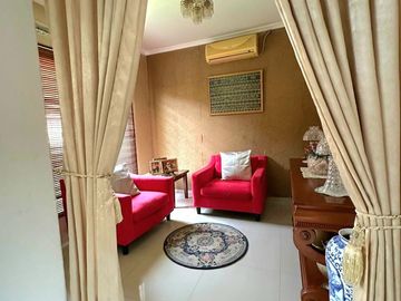Dijual Rumah Luas Bagus Siap Huni Lokasi Di Mertilang Bintaro Jaya Sektor 9 Lingkungan Rumah Nyaman, Lokasi Strategis, Harga Masih Nego