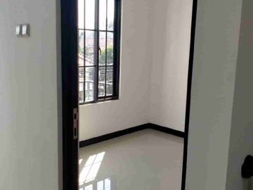 Dijual Cepat Rumah Bagus, Siap Huni, SHM, di Area Beji - Kota Depok