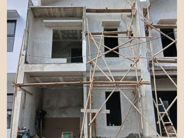 RUMAH NUANSA VILLA ASRI SEJUK DEKAT STA KCIC DAN TOL PADALARANG
