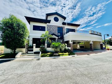 5 Bedrooms Modern 3 Storey Mediterranean House and Lot for Sale in Portofino South