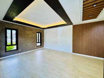 5 Bedrooms Modern 3 Storey Mediterranean House and Lot for Sale in Portofino South