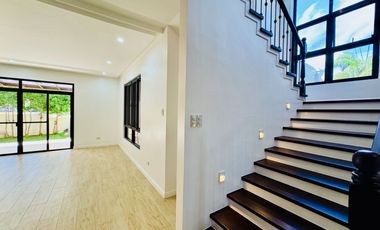 5 Bedrooms Modern 3 Storey Mediterranean House and Lot for Sale in Portofino South
