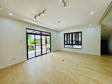 5 Bedrooms Modern 3 Storey Mediterranean House and Lot for Sale in Portofino South