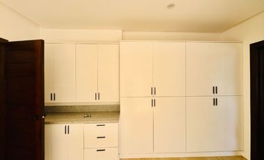 5 Bedrooms Modern 3 Storey Mediterranean House and Lot for Sale in Portofino South