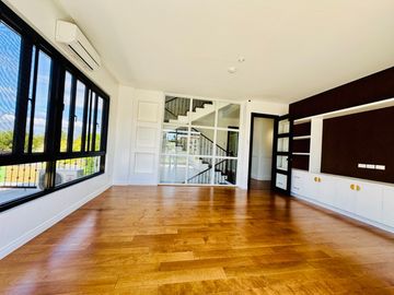 5 Bedrooms Modern 3 Storey Mediterranean House and Lot for Sale in Portofino South