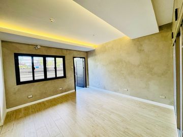 5 Bedrooms Modern 3 Storey Mediterranean House and Lot for Sale in Portofino South