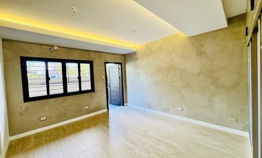 5 Bedrooms Modern 3 Storey Mediterranean House and Lot for Sale in Portofino South