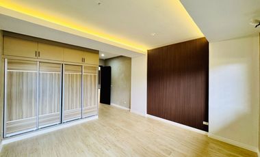 5 Bedrooms Modern 3 Storey Mediterranean House and Lot for Sale in Portofino South