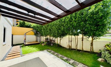 5 Bedrooms Modern 3 Storey Mediterranean House and Lot for Sale in Portofino South