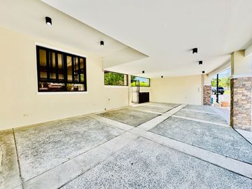 5 Bedrooms Modern 3 Storey Mediterranean House and Lot for Sale in Portofino South
