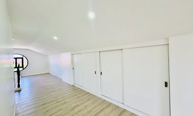 5 Bedrooms Modern 3 Storey Mediterranean House and Lot for Sale in Portofino South