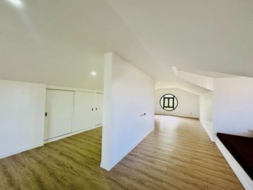 5 Bedrooms Modern 3 Storey Mediterranean House and Lot for Sale in Portofino South