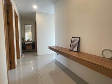 Dijual Rumah Nyaman Asri Full Furnishedap Huni Lokasi di Kota Baru Parahyangan Tatar Nayapati Bandung
