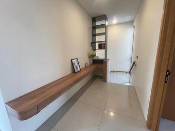 Dijual Rumah Nyaman Asri Full Furnishedap Huni Lokasi di Kota Baru Parahyangan Tatar Nayapati Bandung