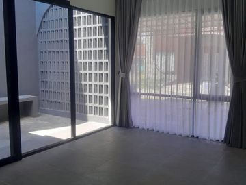 Buahbatu rumah dijual murah bangunan baru harga lama dkt STT TELKOM, nego!