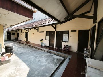 Tanah dan bangunan kos2 an di pogung dekat dengan UGM