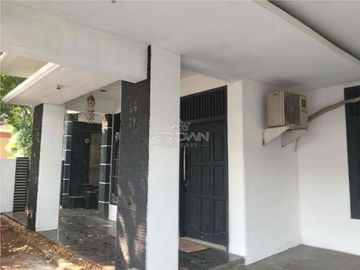 Rumah 1,5 Lantai di Bekasi Dekat Summarecon Mal