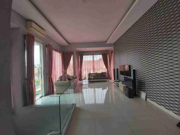 Rumah Mandiri Megah Taman giri loka BSD city