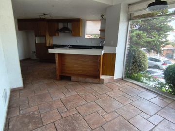 VENTA DE BONITA CASA EN LOMAS DE VALLE ESCONDIDO